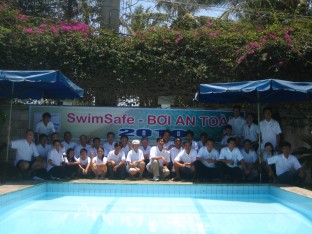 SwimSafe Training of Trainers workshop, Danang, 25 April 2010 TOT participants gather around the pool during training in Danang, 25 April 2010.